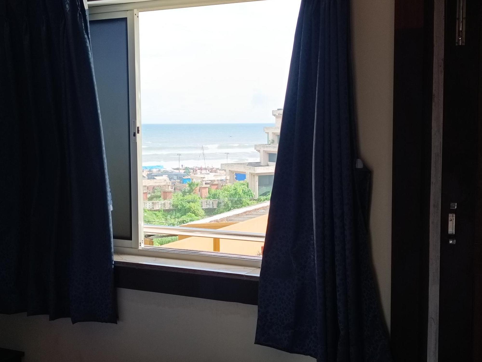 Mom Hotel - Unit Of Mom Hotel 푸리 외부 사진