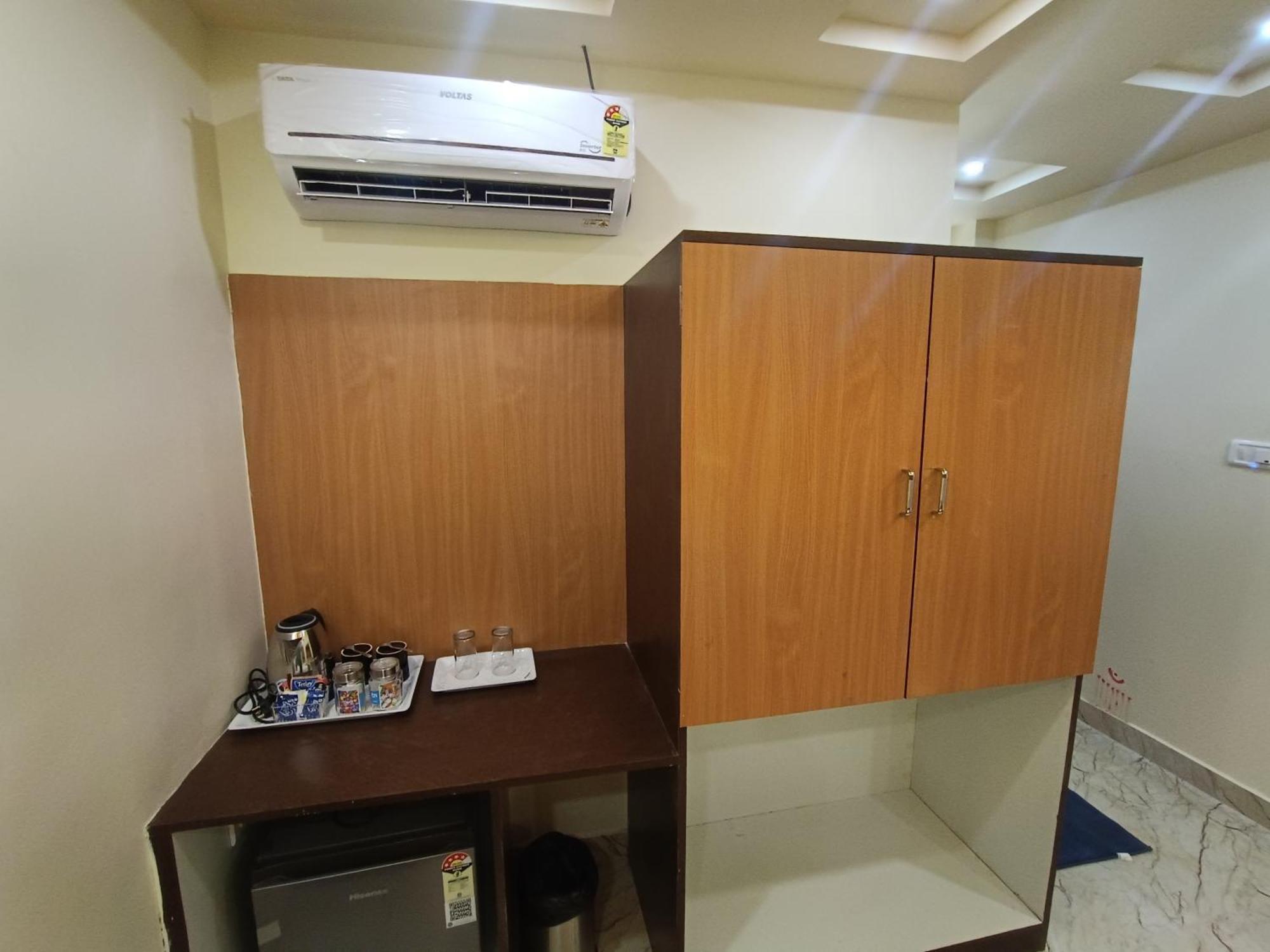 Mom Hotel - Unit Of Mom Hotel 푸리 외부 사진